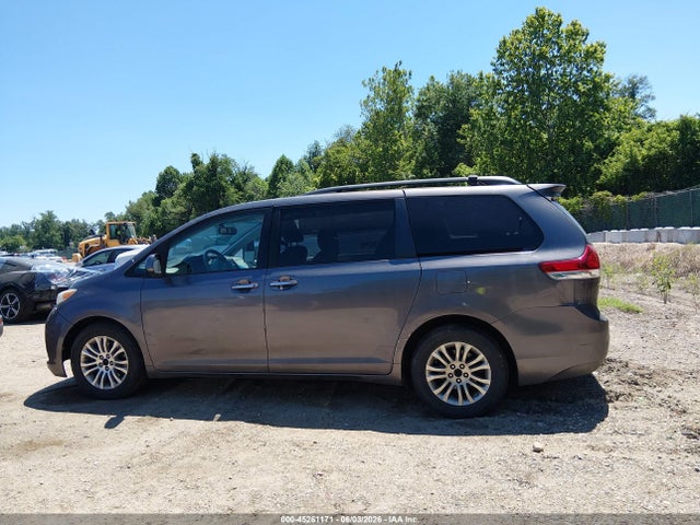 Toyota Sienna Xle V6