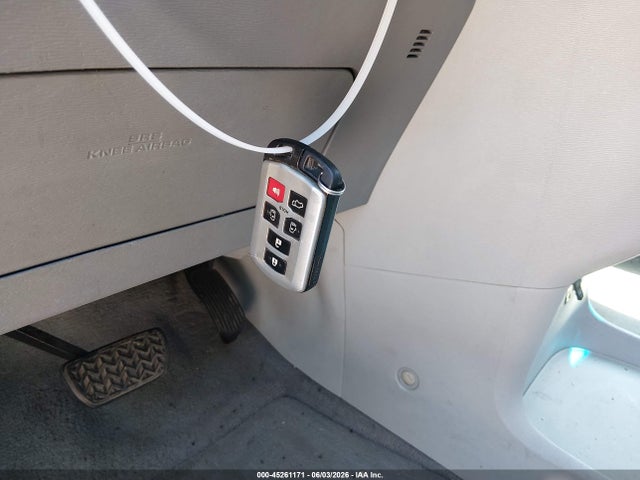 Toyota Sienna Xle V6