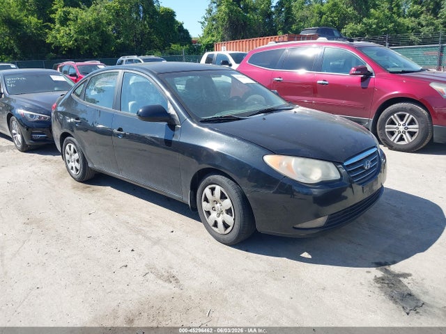 Salvage Hyundai ELANTRA Image