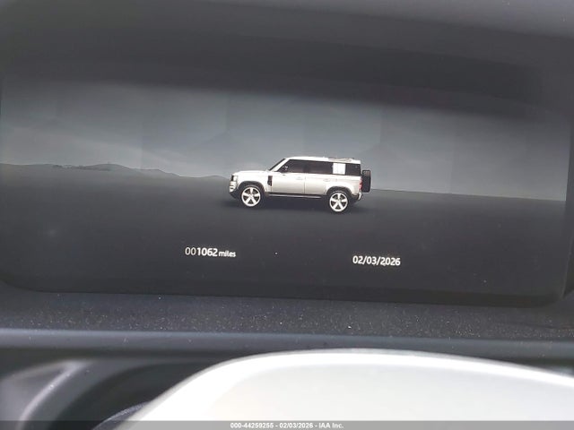 Land Rover Defender 110 P300