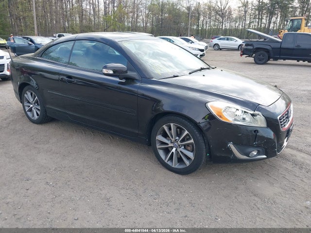 Salvage Volvo C70 Image