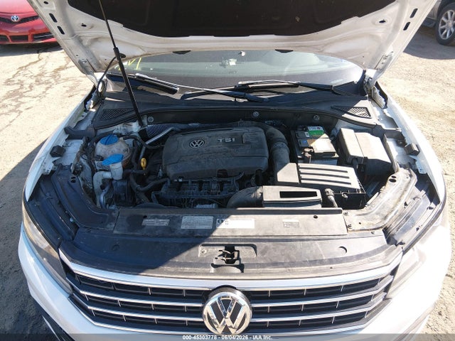 Volkswagen Passat 1.8t S