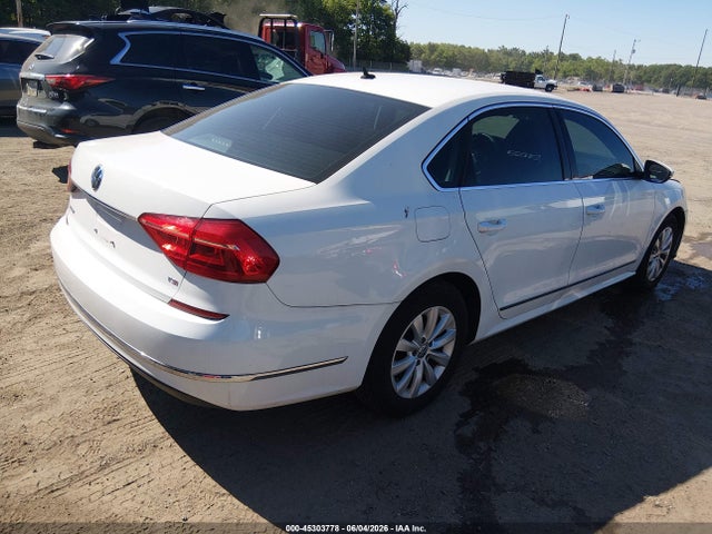 Volkswagen Passat 1.8t S