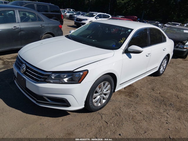 Volkswagen Passat 1.8t S