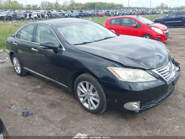 Salvage Lexus Es Image