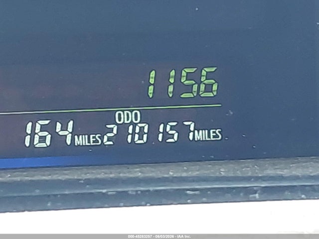 Toyota Prius v Five