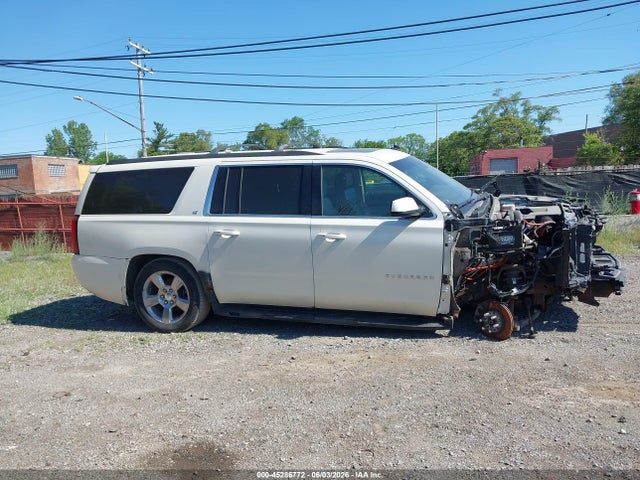 Chevrolet Suburban 1500 Lt
