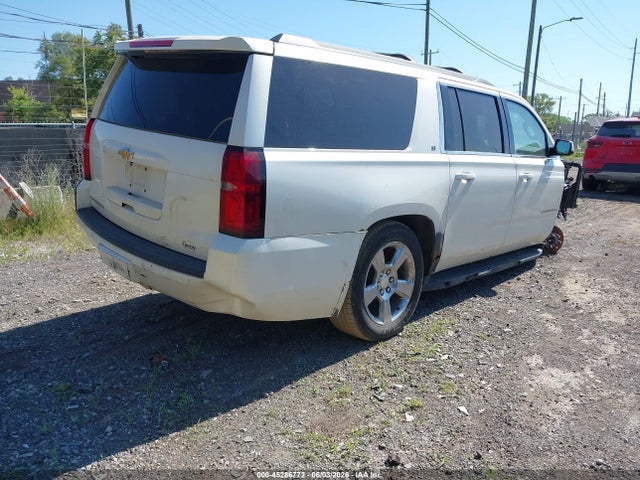Chevrolet Suburban 1500 Lt