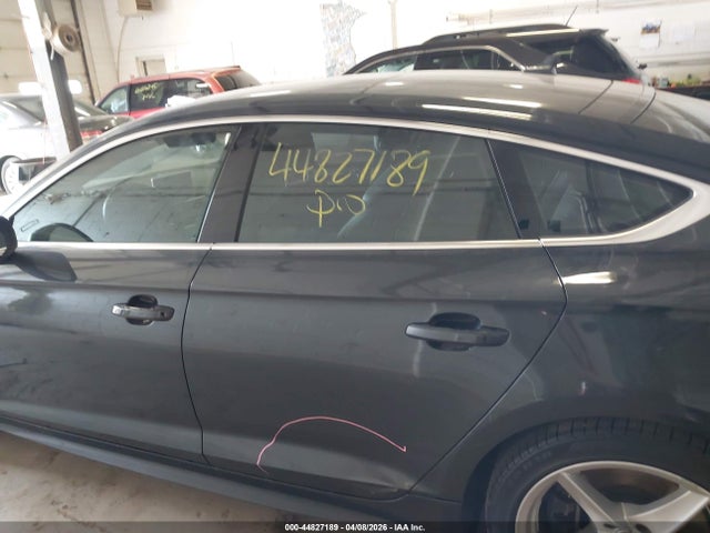 Audi A5 2.0t Premium