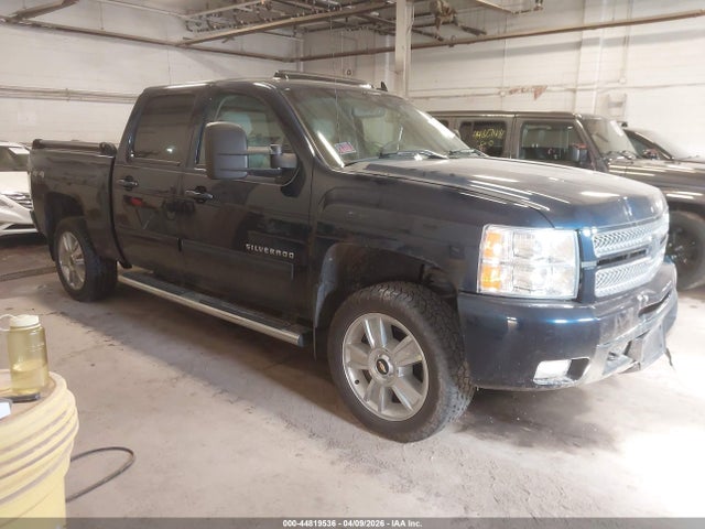 Salvage Chevrolet Silverado 1500 Image