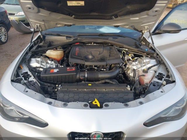 Alfa Romeo Giulia Sport Awd