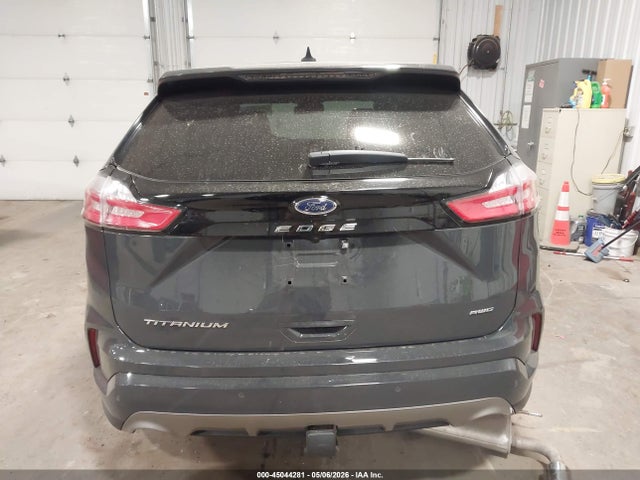 Ford Edge Titanium