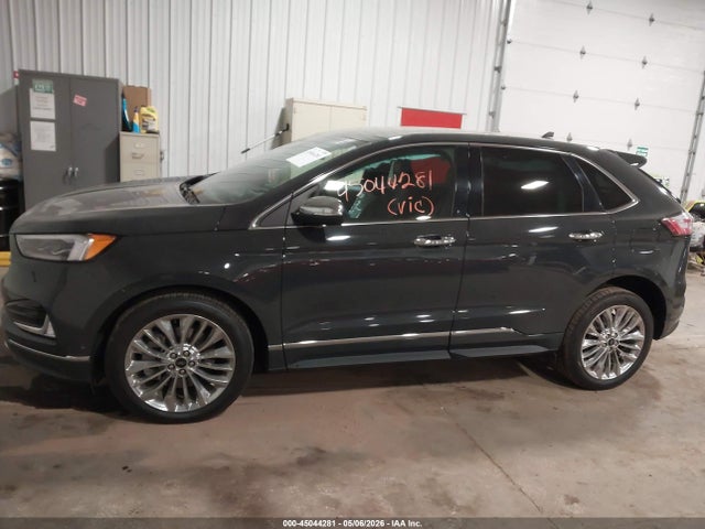 Ford Edge Titanium
