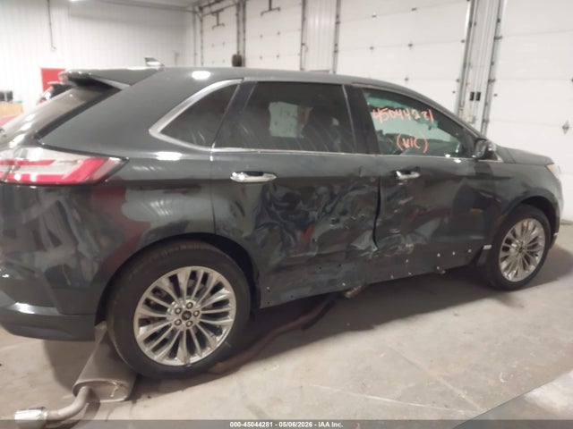 Ford Edge Titanium