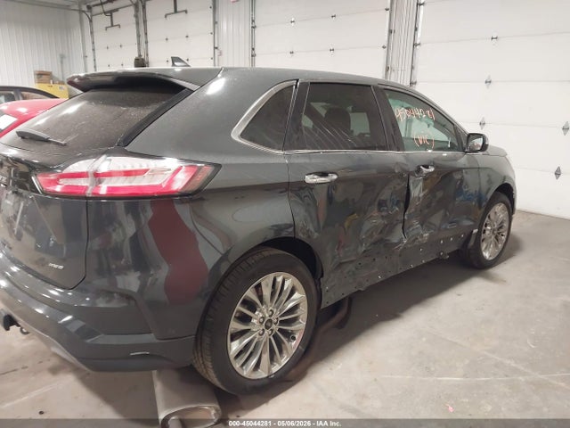Ford Edge Titanium