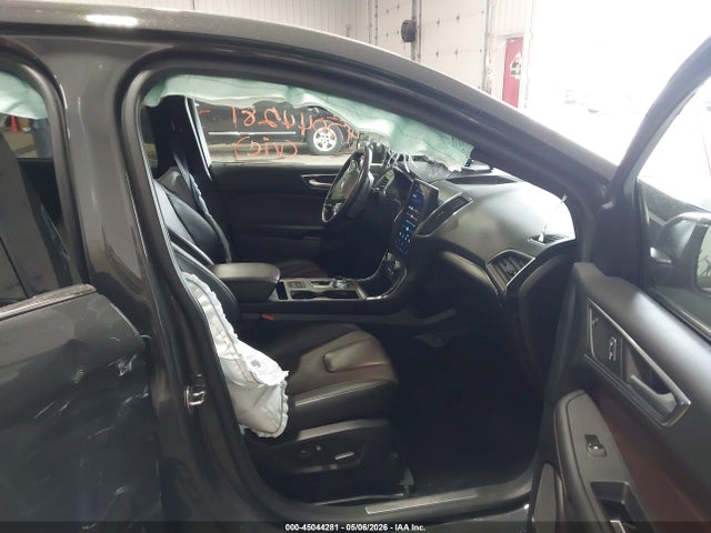 Ford Edge Titanium