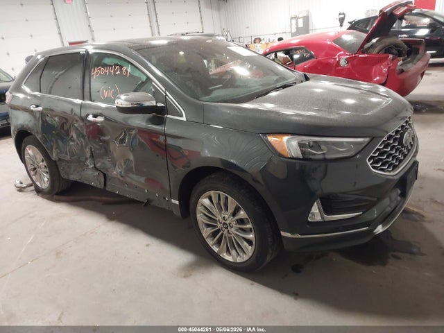 Salvage Ford Edge Image