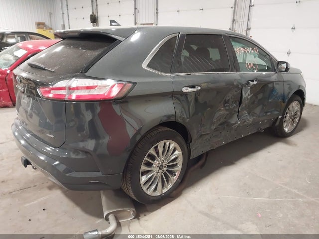 Ford Edge Titanium