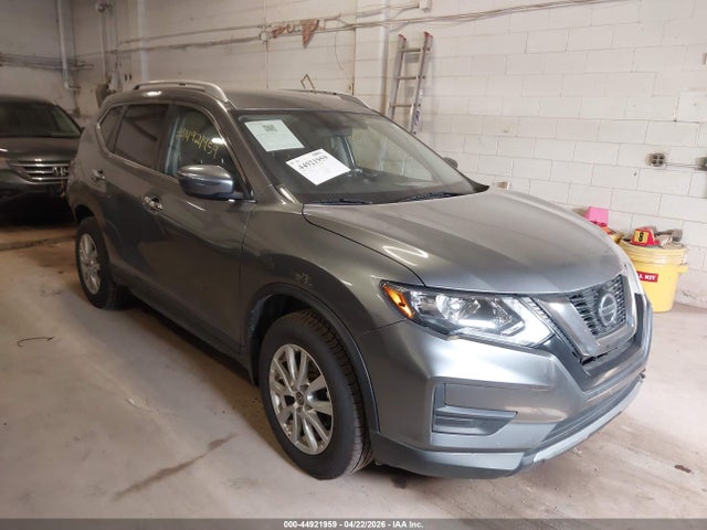 Salvage Nissan Rogue Image