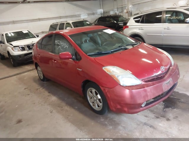 Salvage Toyota Prius Image