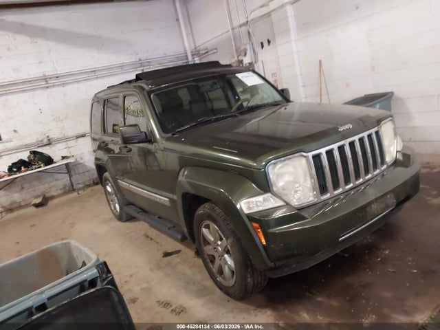 Salvage Jeep Liberty Image