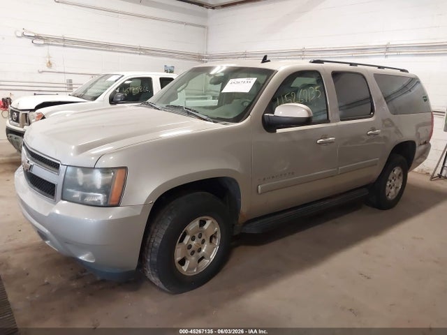 Chevrolet Suburban 1500 Lt