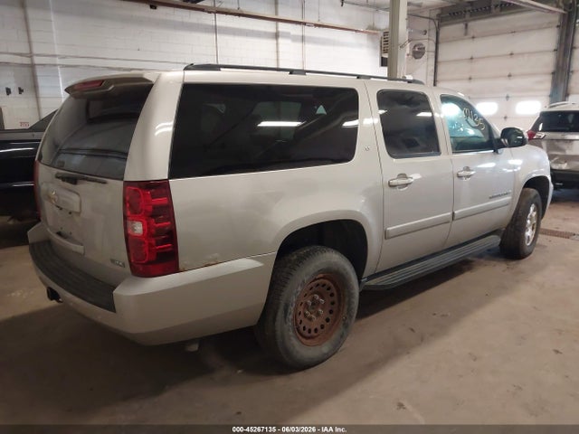 Chevrolet Suburban 1500 Lt