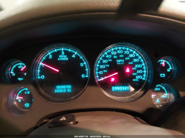 Chevrolet Suburban 1500 Lt