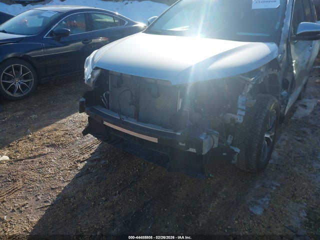 Toyota Highlander Le Plus