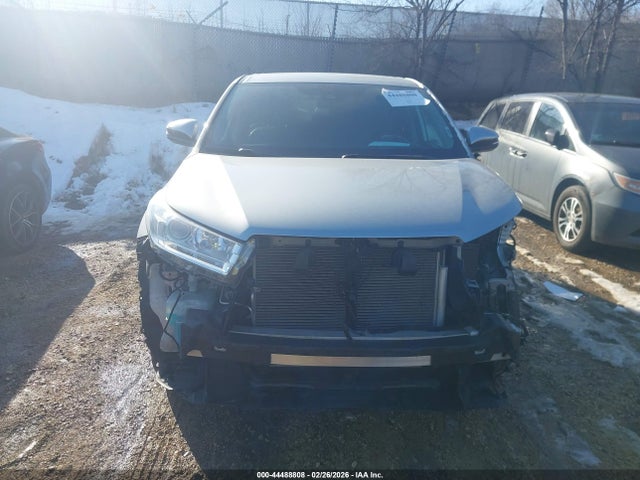 Toyota Highlander Le Plus
