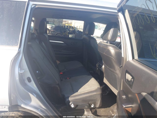 Toyota Highlander Le Plus
