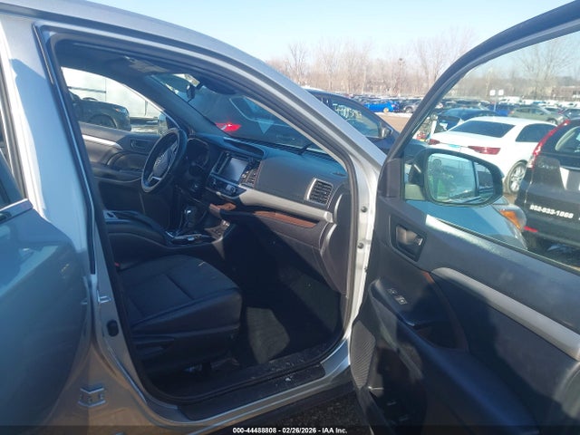 Toyota Highlander Le Plus