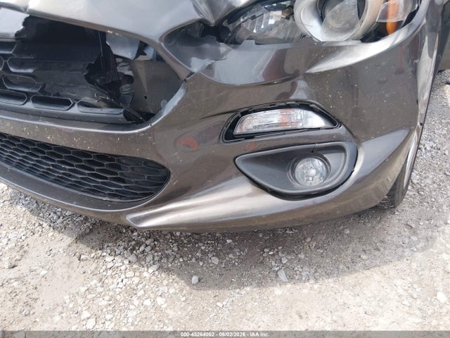 FIAT 124 Spider Lusso