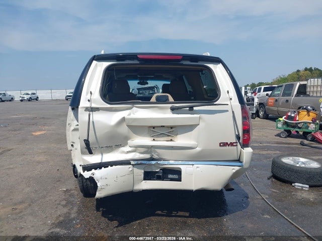 GMC Yukon Denali