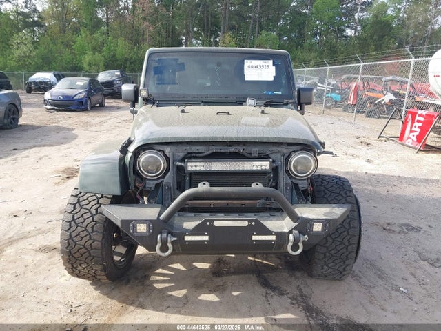 Jeep Wrangler Sahara