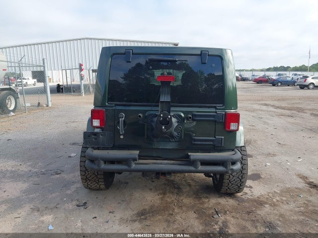 Jeep Wrangler Sahara