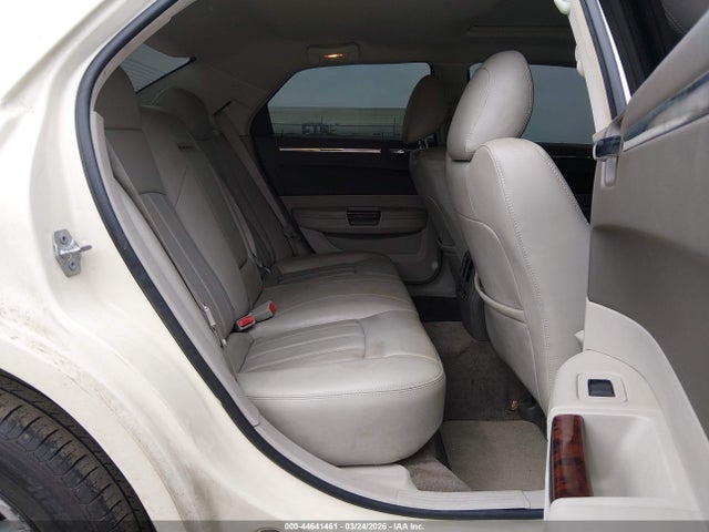 Chrysler 300c Hemi