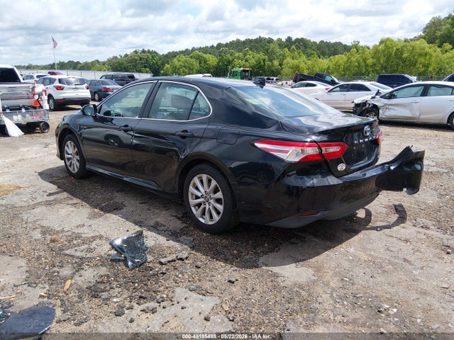 Toyota Camry Le