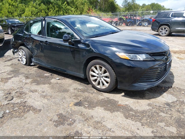 Salvage Toyota Camry Image