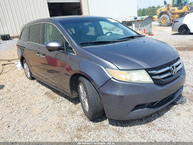Salvage Honda Odyssey Image