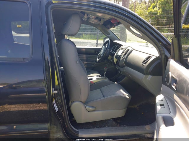 Toyota Tacoma Base V6