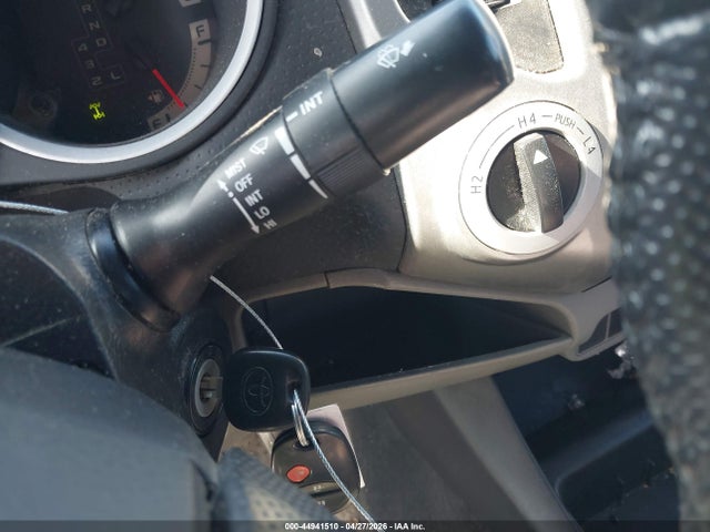 Toyota Tacoma Base V6