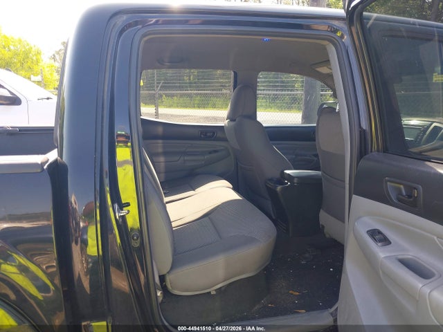 Toyota Tacoma Base V6