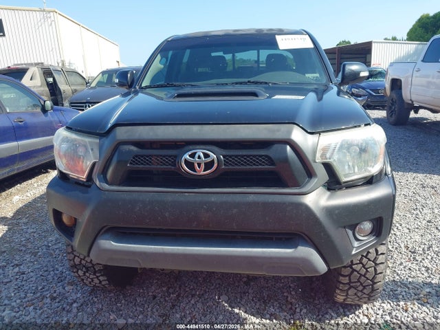 Toyota Tacoma Base V6