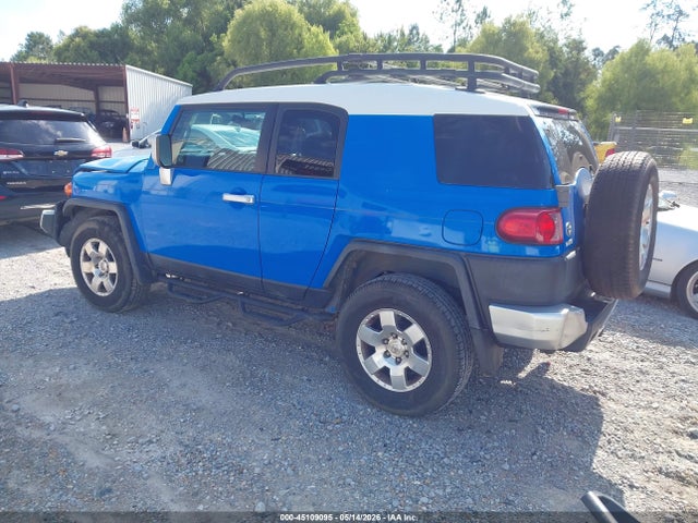 Toyota FJ Cruiser