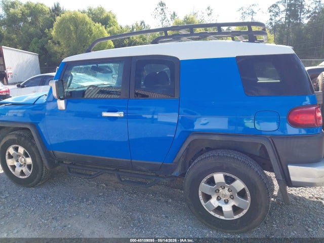 Toyota FJ Cruiser