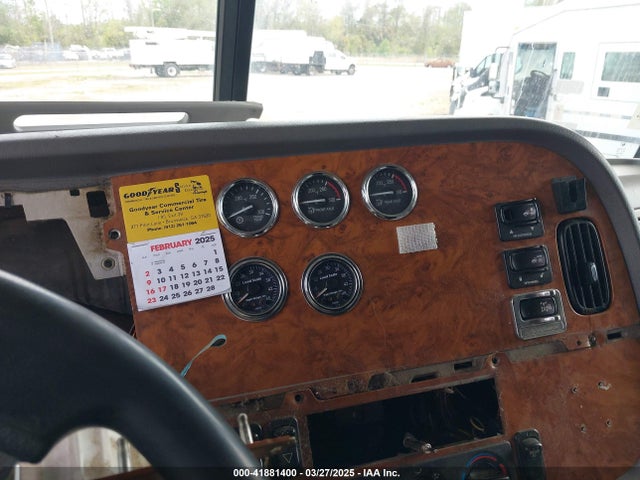 Peterbilt 379