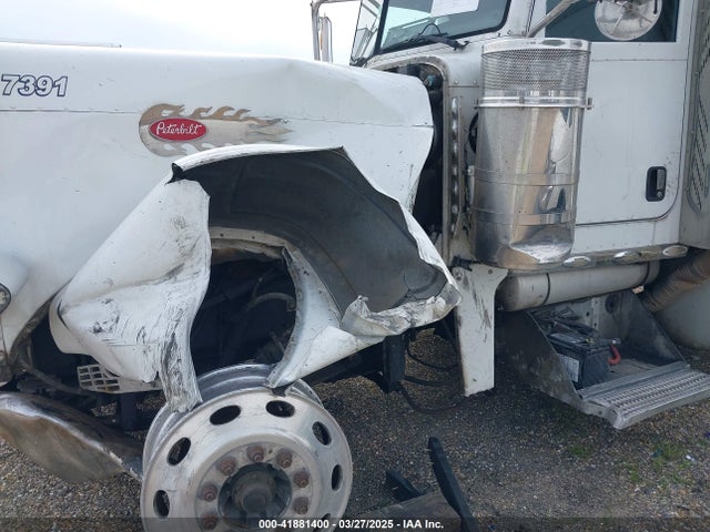 Peterbilt 379