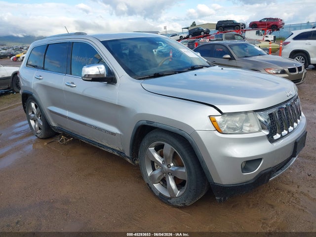 Salvage Jeep Grand Cherokee Image