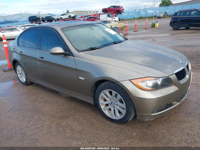Salvage BMW 3 Series Image